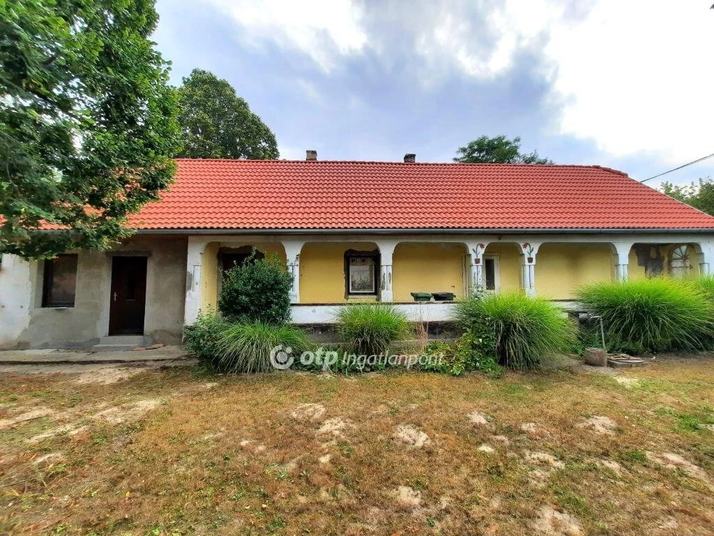 c3-1-name c2-1-name, Magyarkeszi