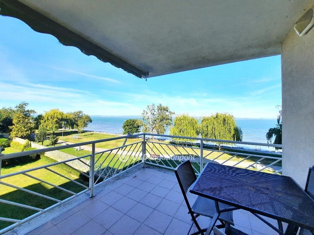 Eladó Lakás, Siófok