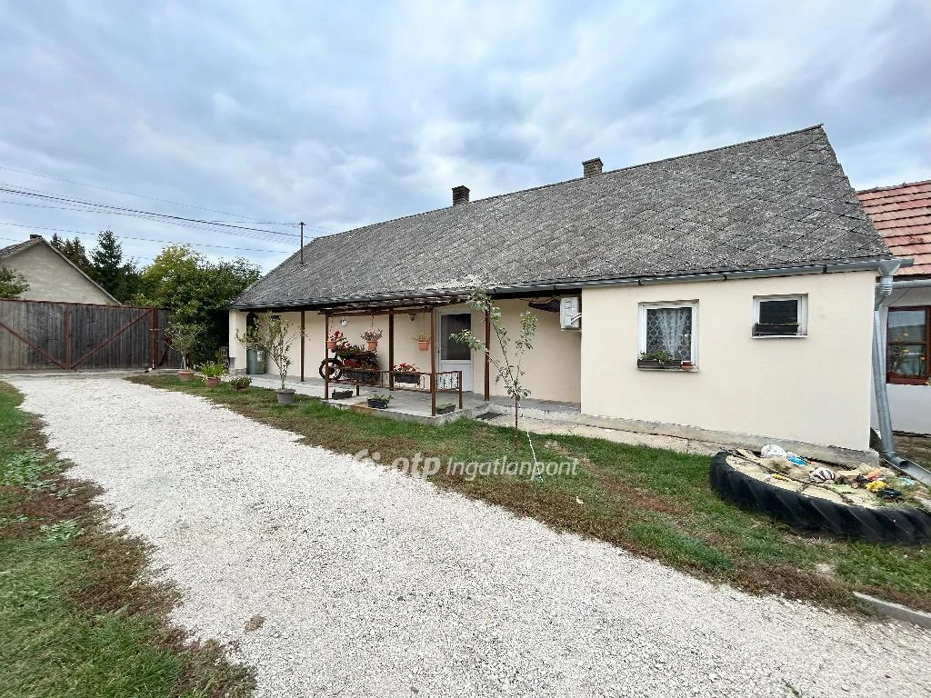 Eladó Ház, Iregszemcse