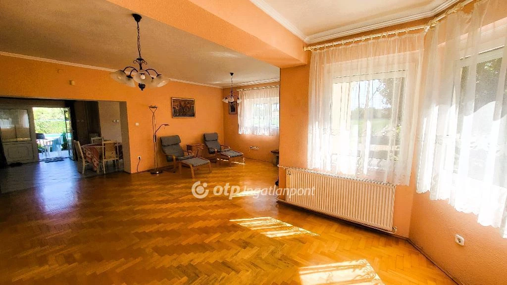 For sale house, Dunavarsány, Központ