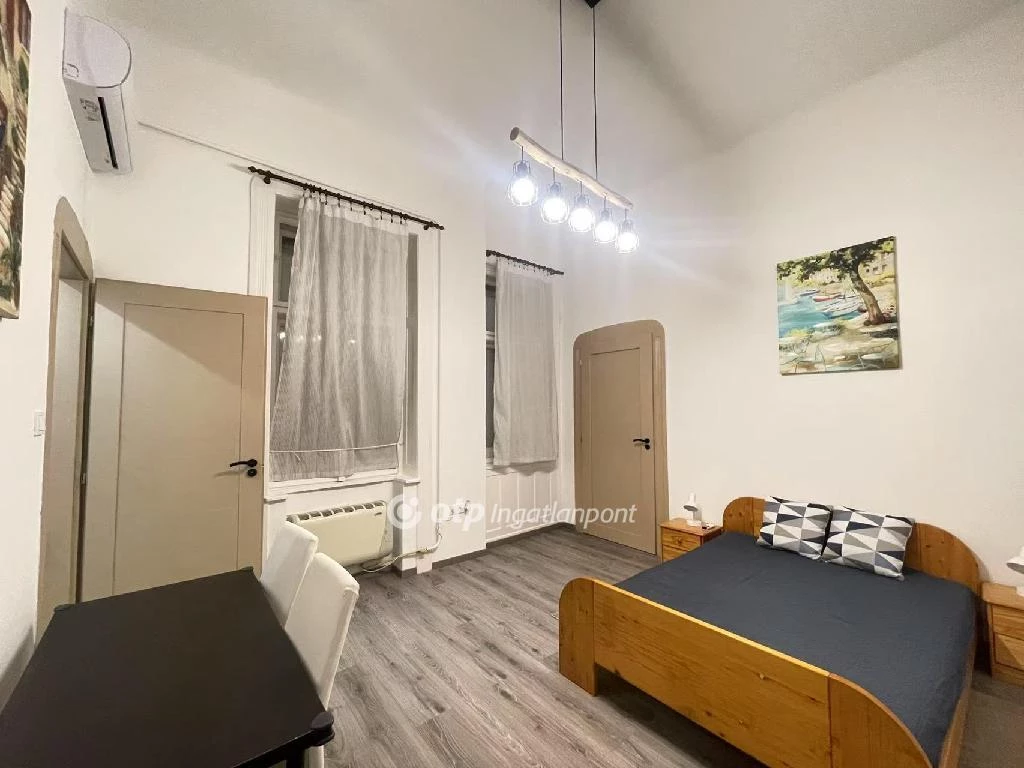 Eladó Lakás, Budapest 7. ker.