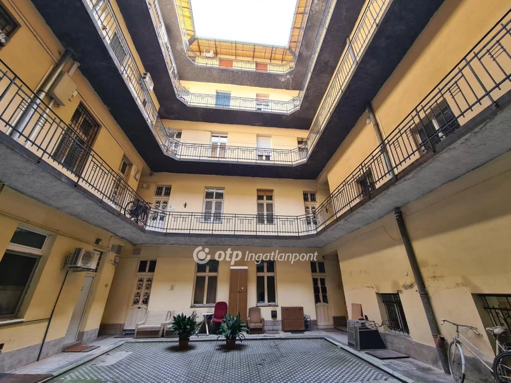 Eladó Lakás, Budapest 2. ker.