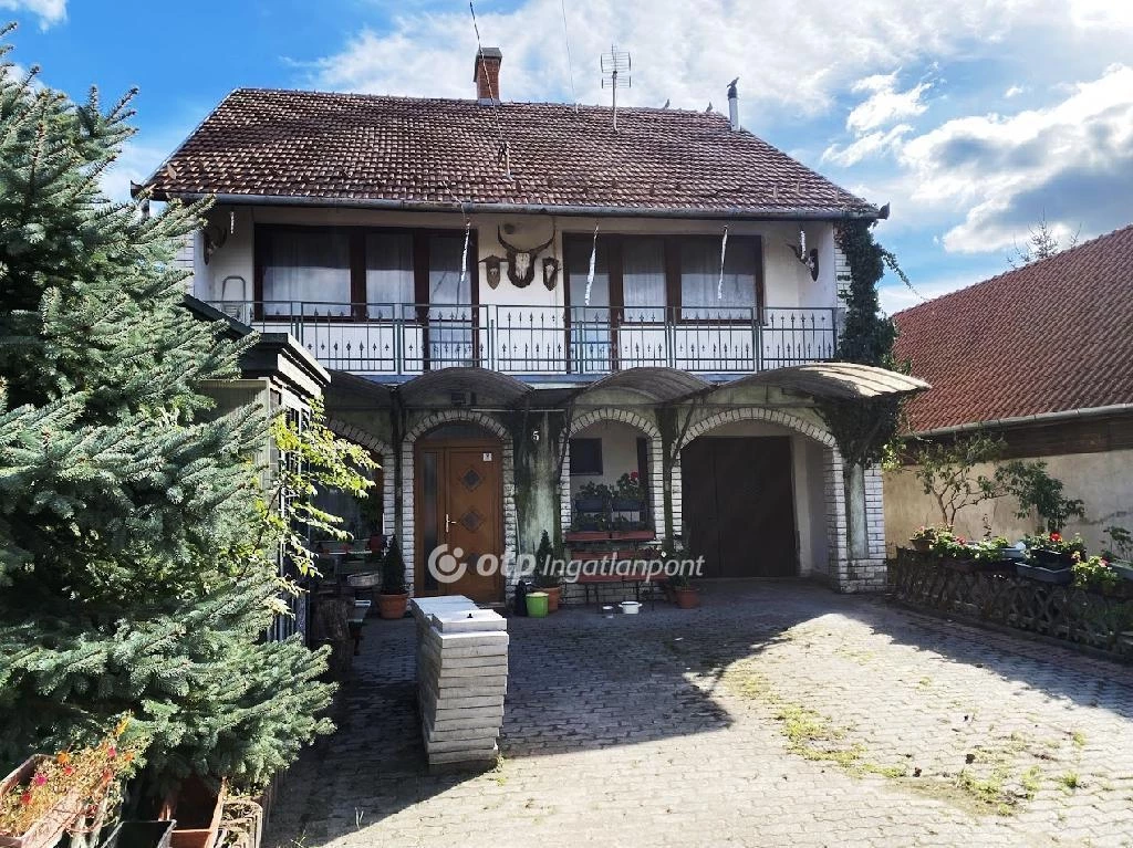 Eladó Ház, Dömsöd