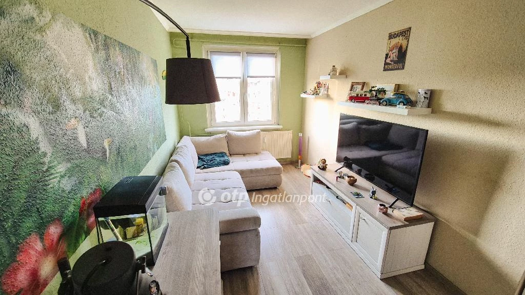 Eladó Lakás, Budapest 15. ker.