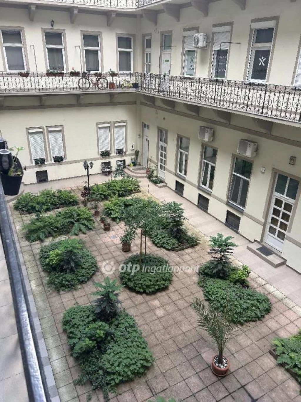 Eladó Lakás, Budapest 6. ker.