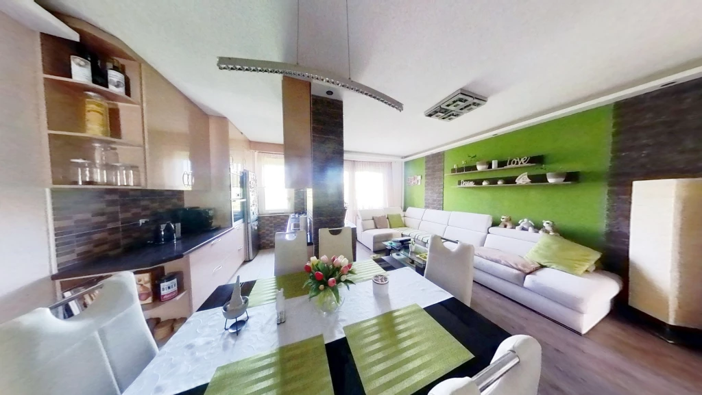 For sale panel flat, Veszprém, Cholnokyváros, Nagy László utca