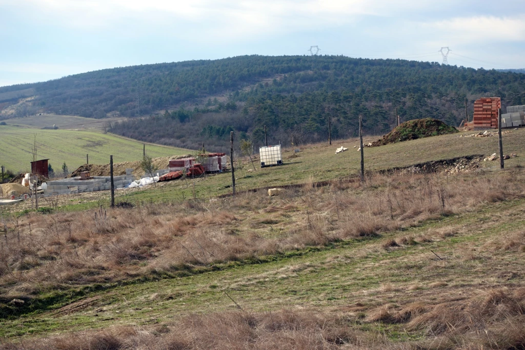 ÚJ ÉPÍTÉSŰ, ENERGIA TAKARÉKOS családi ház eladó Királyszentistvánon.