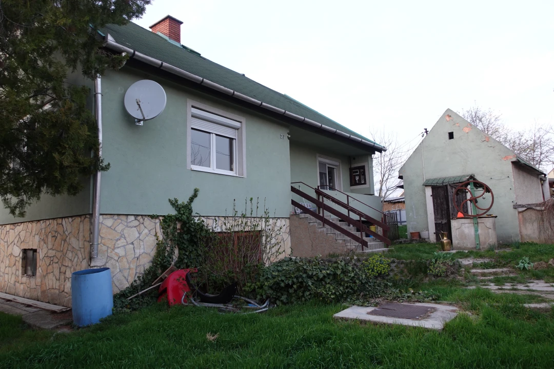 Eladó családi ház, Veszprém, Tószeg utca