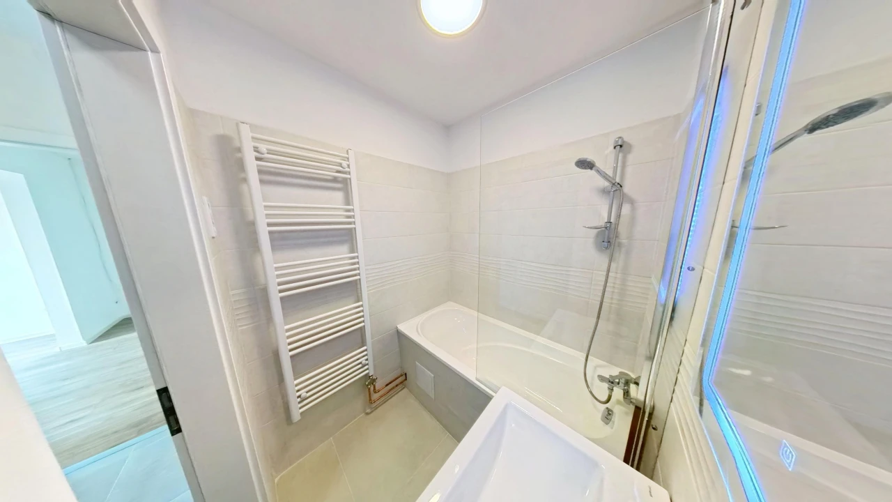 Kiadó panellakás, Veszprém, Halle utca 5