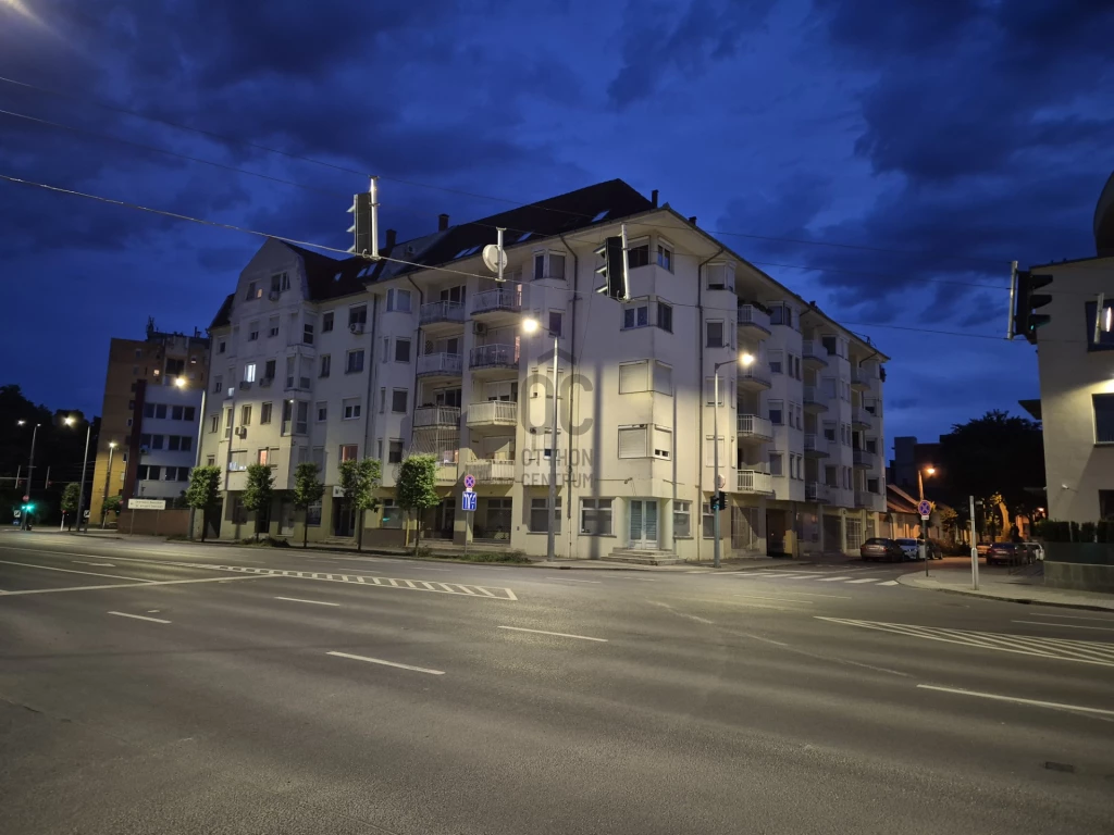 Eladó téglalakás, Debrecen, Belváros