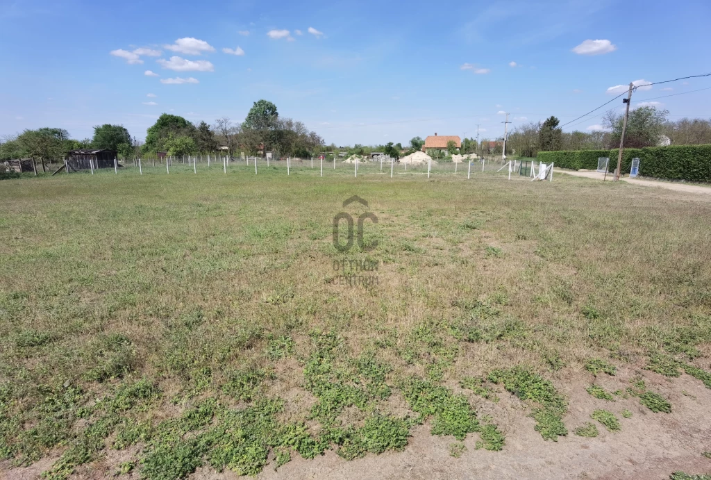 Eladó külterületi telek, Debrecen, Biczó István-kert
