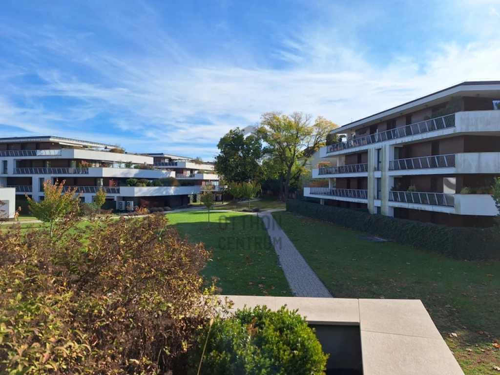 Kiadó téglalakás, Debrecen, Nagyerdő