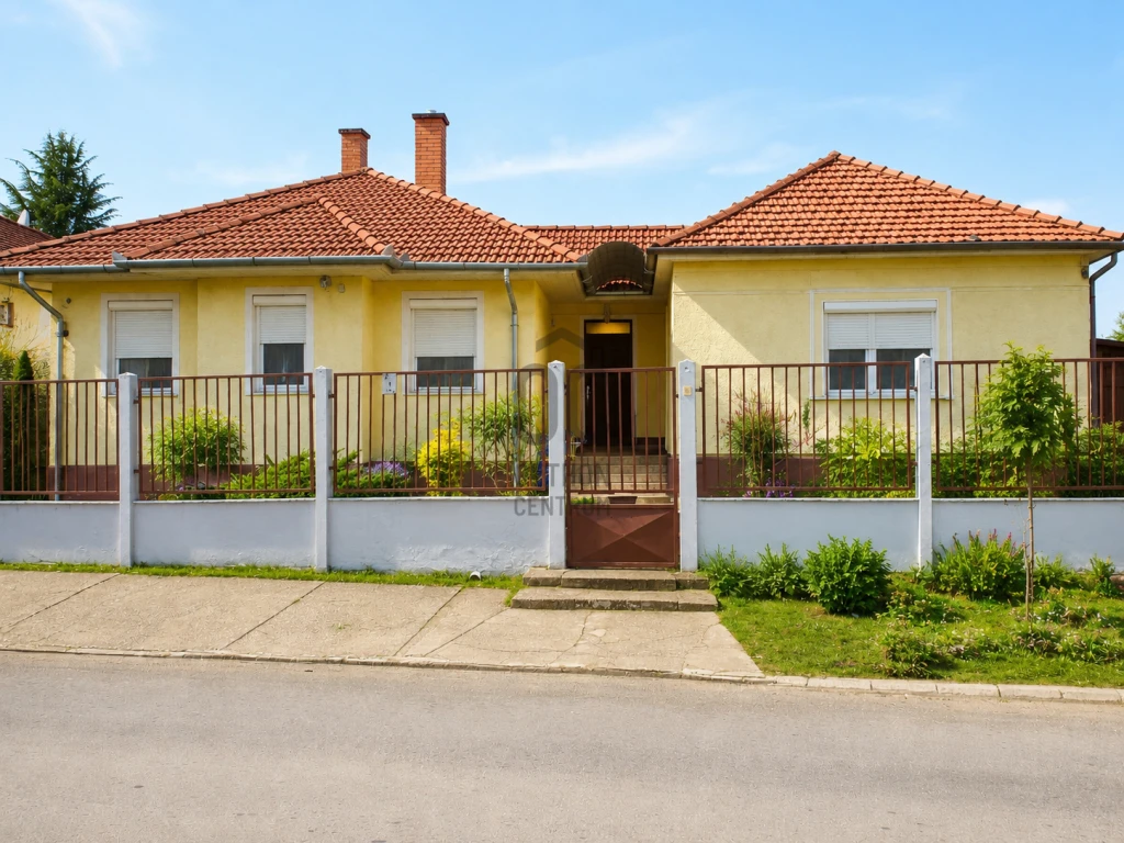 Eladó családi ház, Debrecen, Homokkert