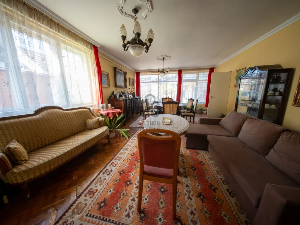 c3-1-name c2-1-name, Derecske, Derecske