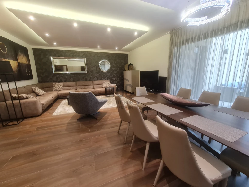 Eladó családi ház, Debrecen, Széchenyikert