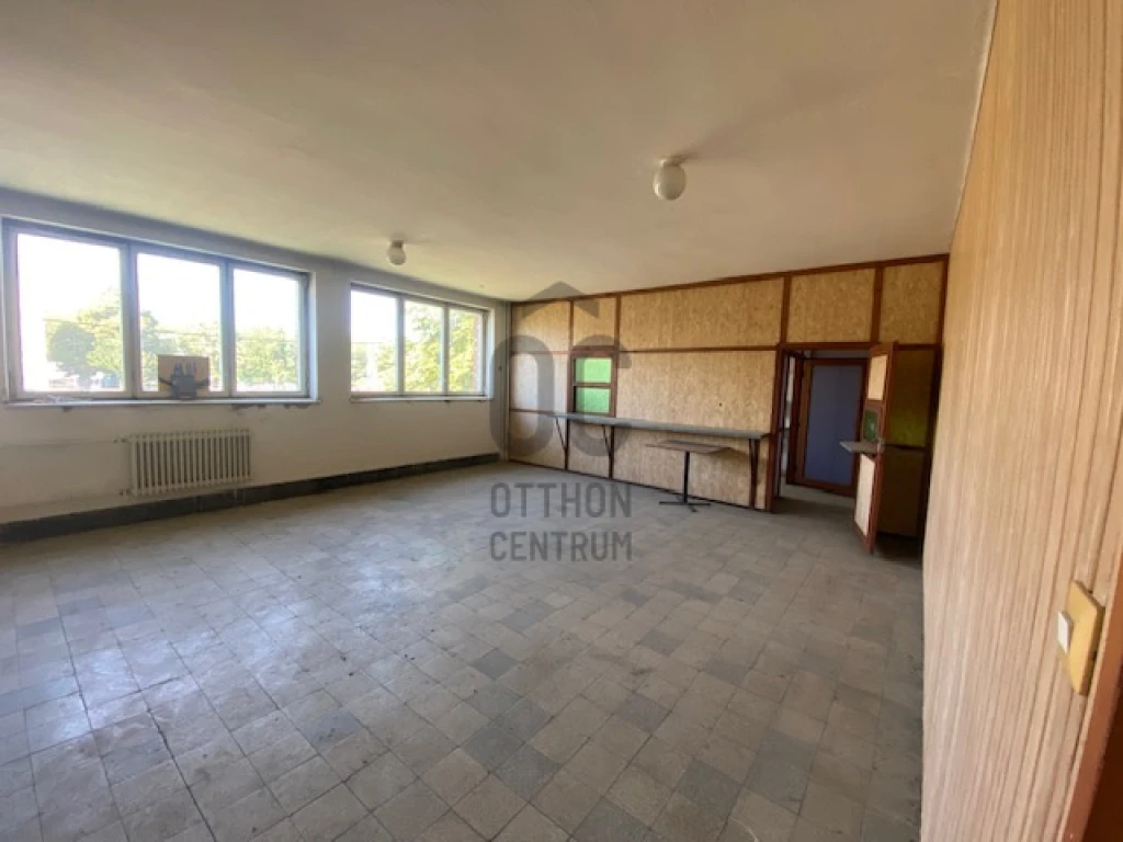 Eladó hotel, panzió, Biharkeresztes, Biharkeresztes
