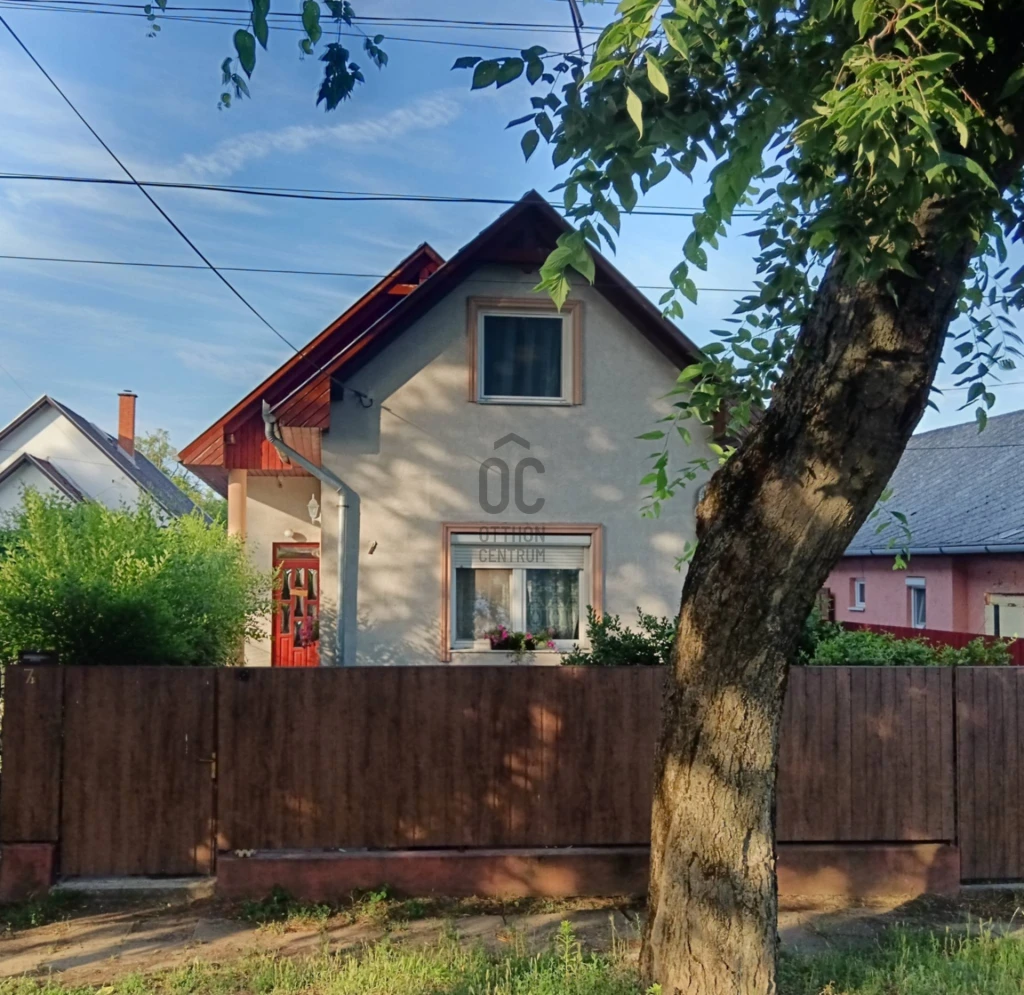 Eladó családi ház, Debrecen, Homokkert