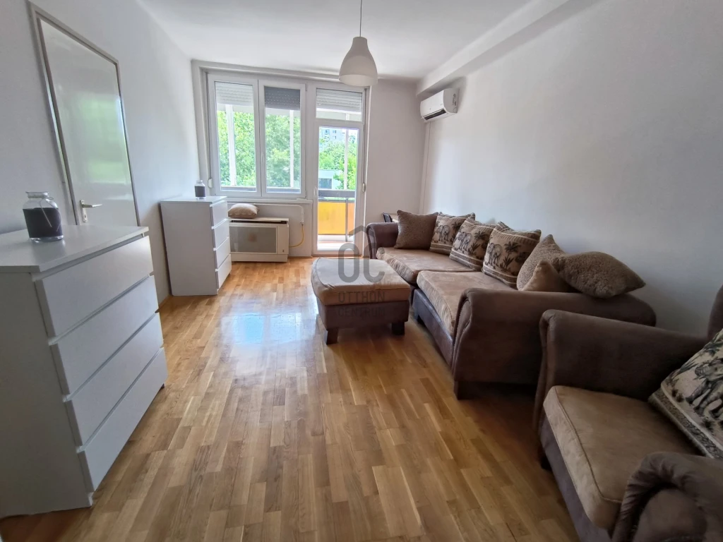 Kiadó téglalakás, Debrecen, Libakert