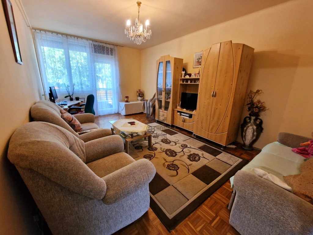 Eladó téglalakás, Debrecen, Libakert