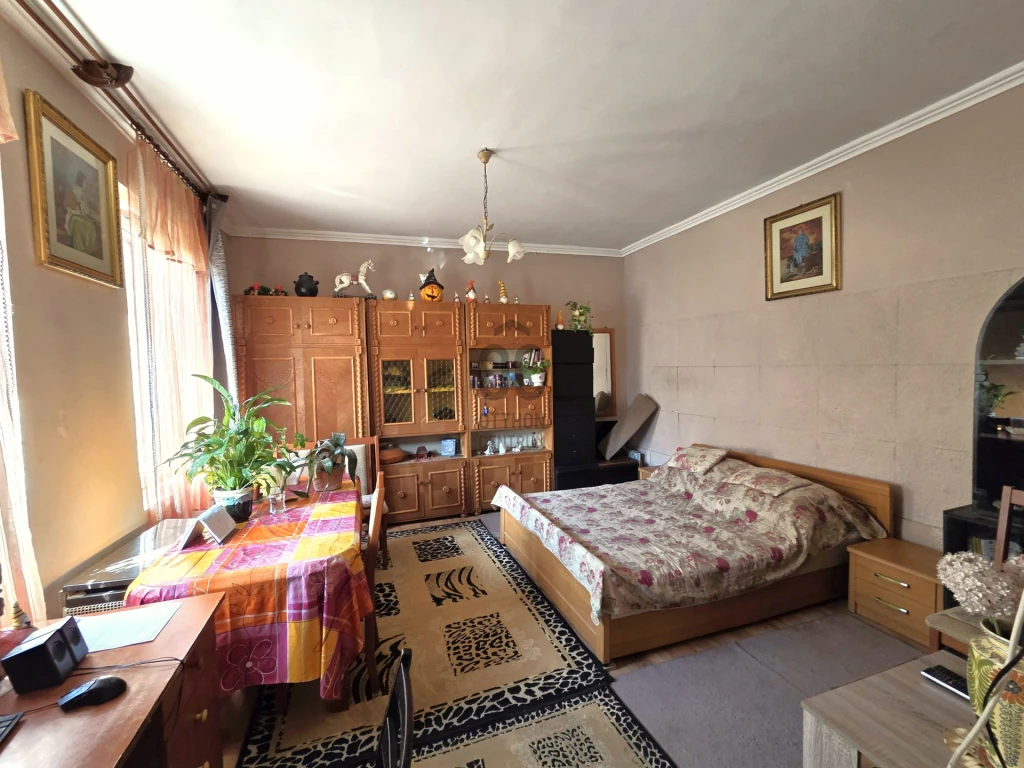 Eladó házrész, Debrecen, Vargakert