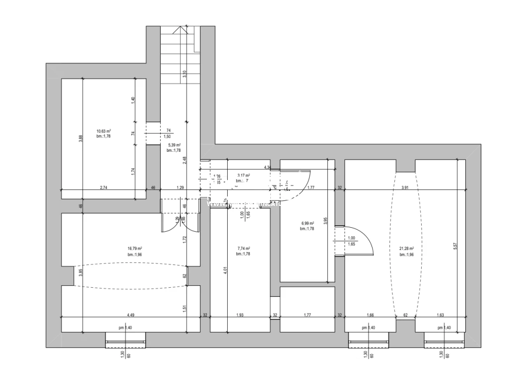 Debrecen BELVÁROSÁBAN, 282 m2-es, FELÚJÍTANDÓ családi ház, 535 m2-es telken ELADÓ