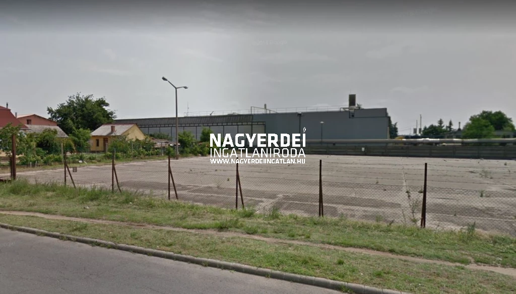 Kiadó 1150 m2 ipari, keresk. telek, Debrecen