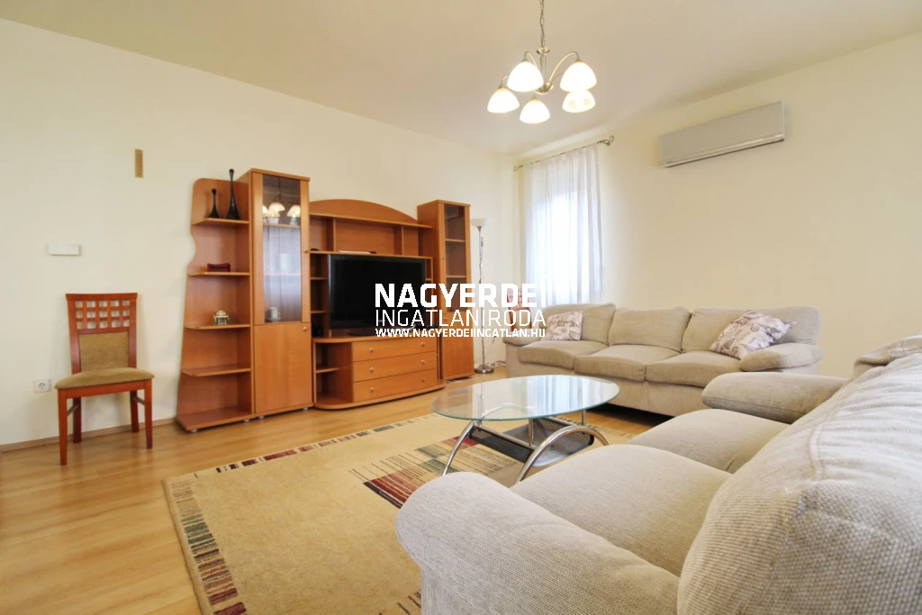 For rent brick flat, Debrecen, Sestakert