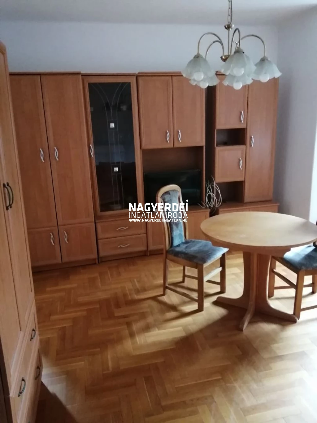 For rent brick flat, Debrecen