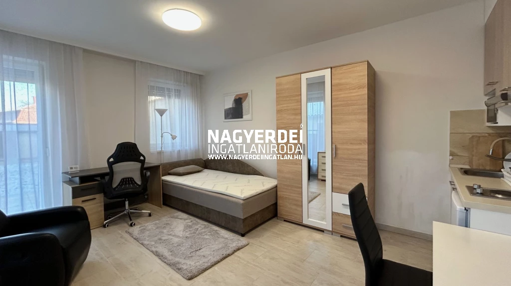 Kiadó 152 m2 családi ház, Debrecen