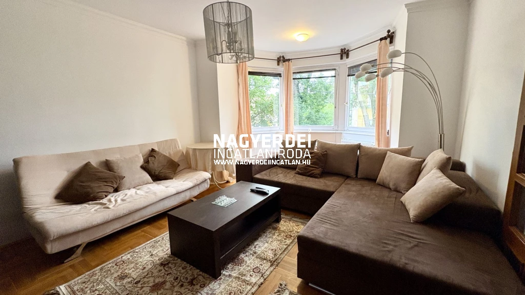 Kiadó 60 m2 tégla lakás, Debrecen