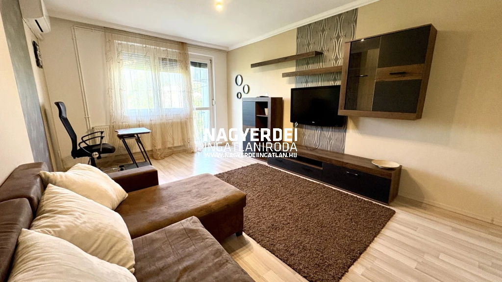 Kiadó 52 m2 tégla lakás, Debrecen