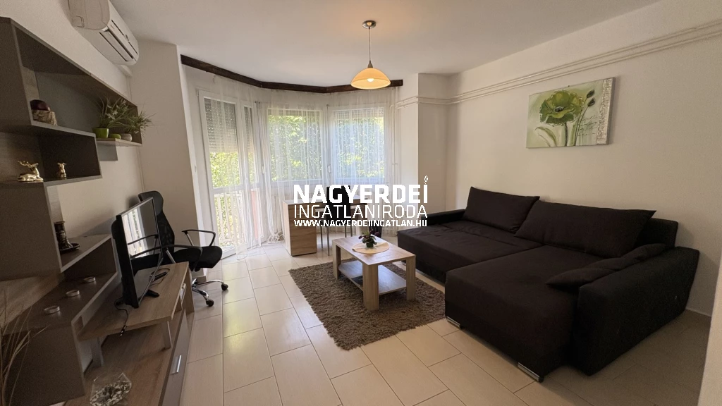 Kiadó 45 m2 tégla lakás, Debrecen