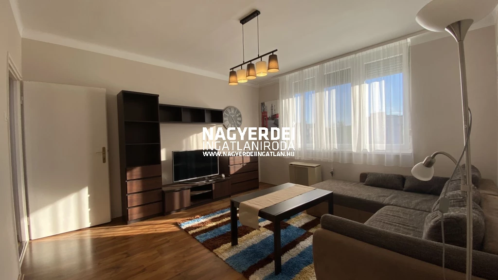 c3-2-name c2-19-name, Debrecen, Sestakert