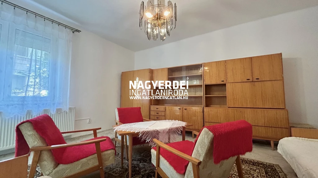 Kiadó 50 m2 tégla lakás, Debrecen