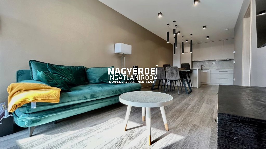 Kiadó 50 m2 új építésű tégla lakás, Debrecen