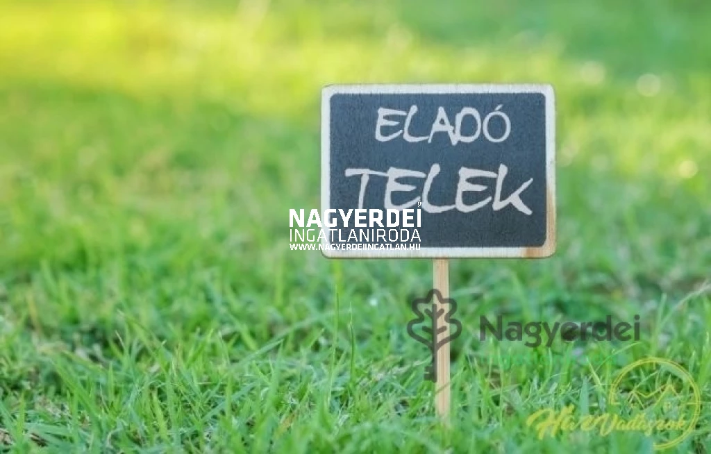 Eladó 428 m2 építési telek, Debrecen