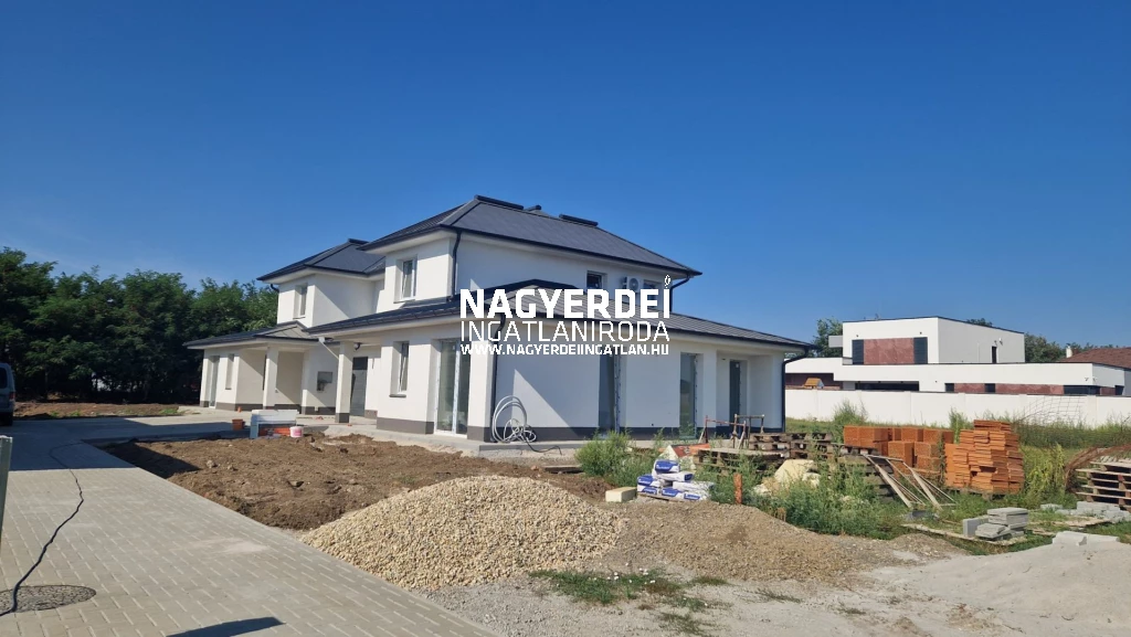 For sale semi-detached house, Debrecen, Pallag