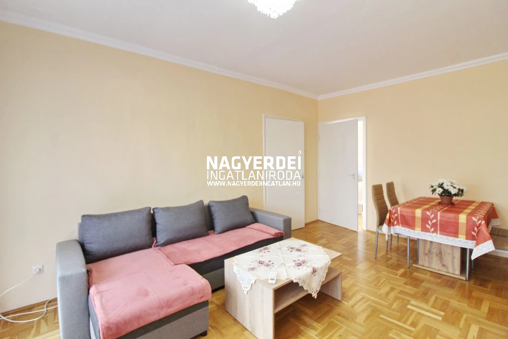 Kiadó 58 m2 csúsztatott zsalus, Debrecen