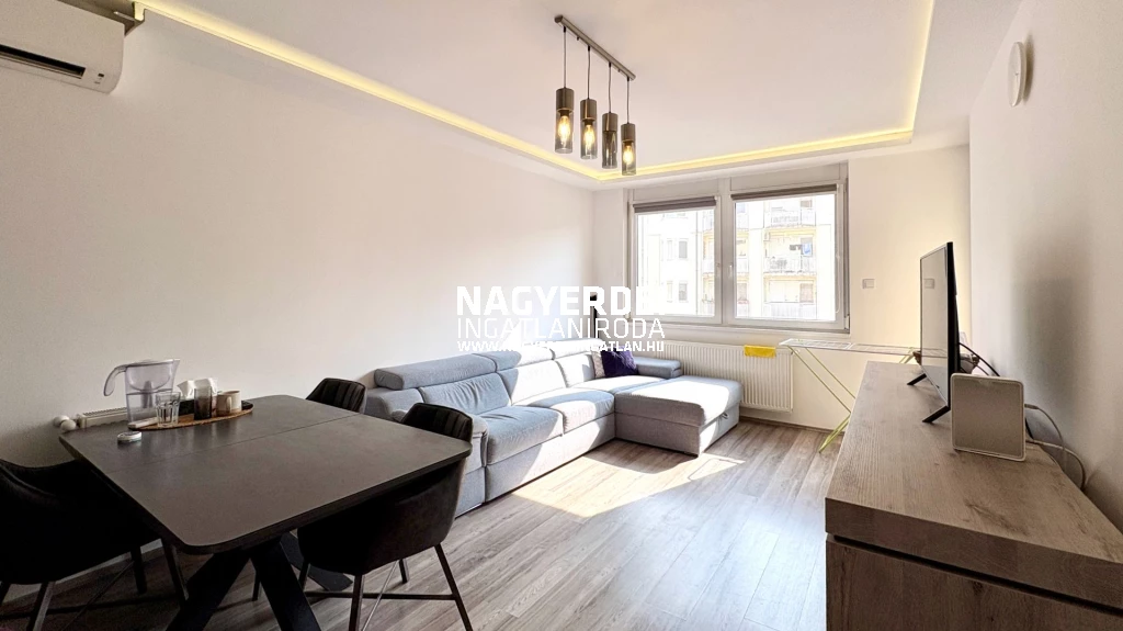 Kiadó 74 m2 tégla lakás, Debrecen