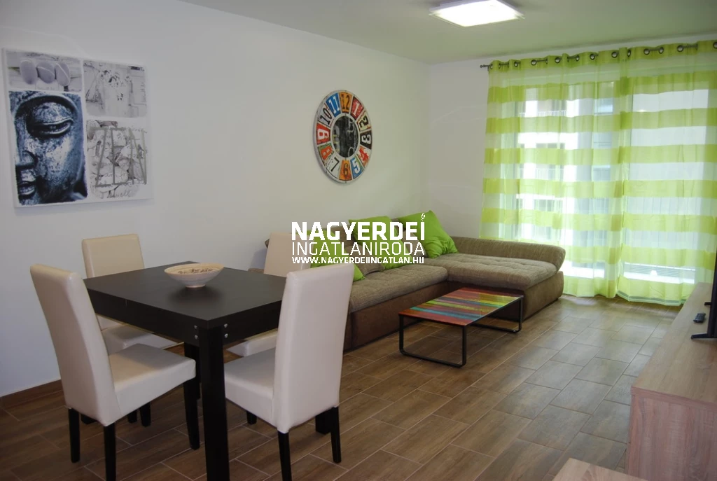 Kiadó 64 m2 új építésű tégla lakás, Debrecen