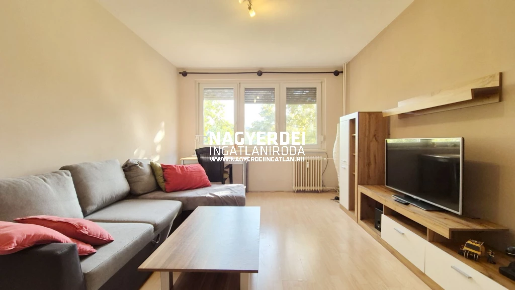 Kiadó 58 m2 csúsztatott zsalus, Debrecen
