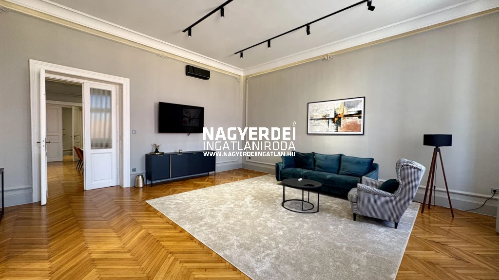 Kiadó 128 m2 tégla lakás, Debrecen