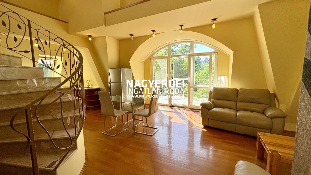 Kiadó 110 m2 tégla lakás, Debrecen