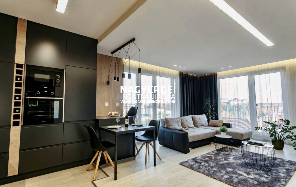 Kiadó 63 m2 tégla lakás, Debrecen