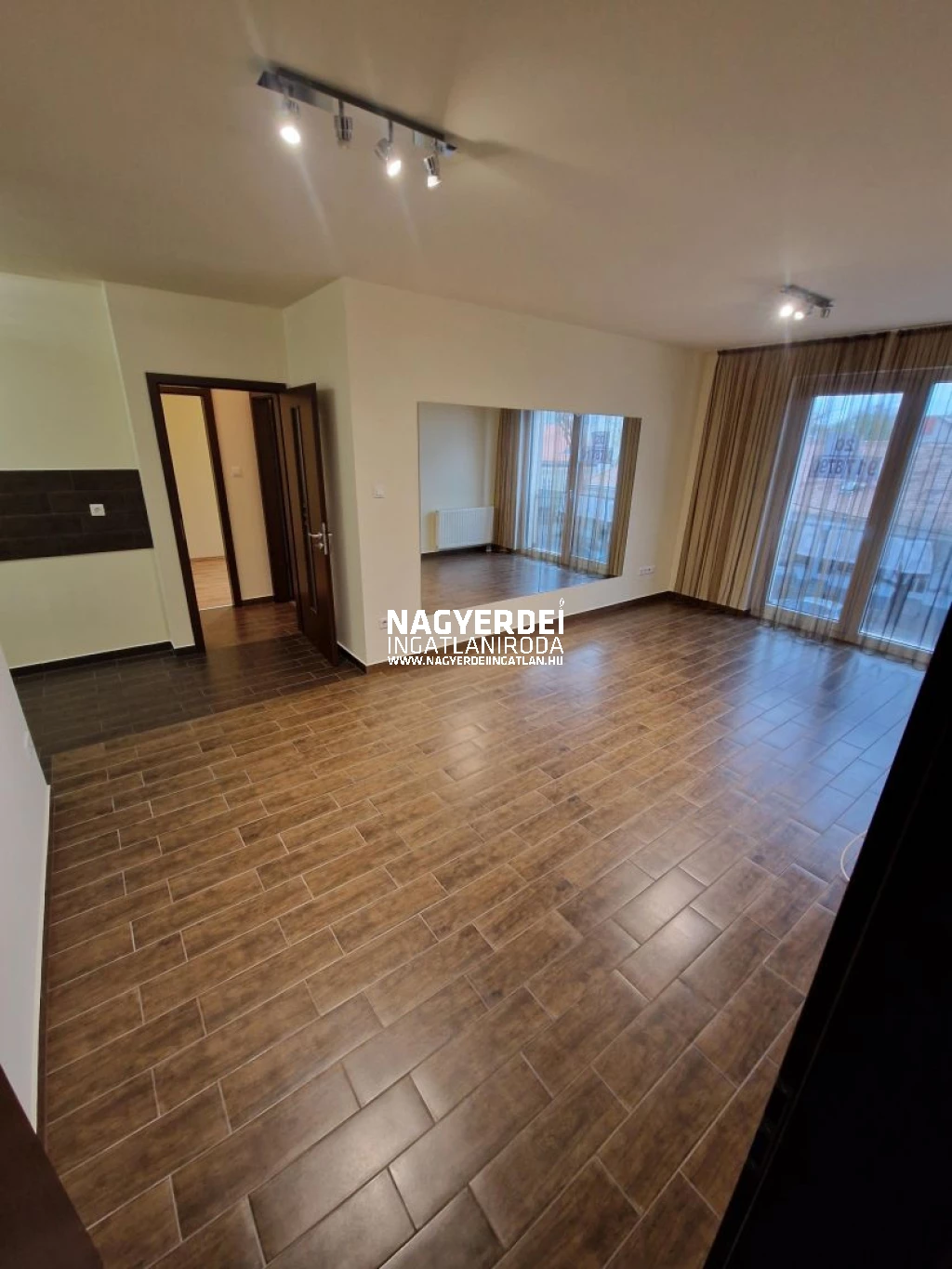 Kiadó 74 m2 új építésű tégla lakás, Debrecen