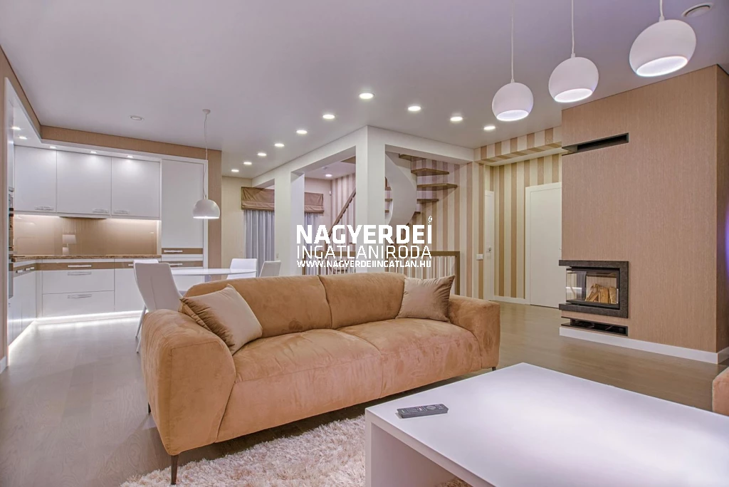 PRÉMIUM KIVITELEZÉSŰ ÚJ ÉPÍTÉSŰ  LÁNCHÁZ ELADÓ ALSÓ-JÓZSA FREKVENTÁLT RÉSZÉN