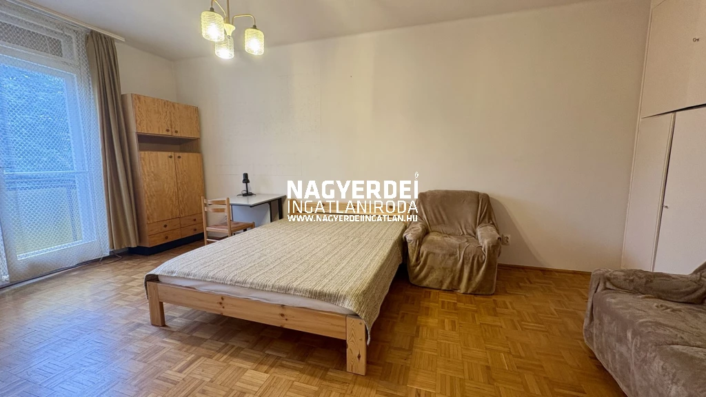 Kiadó 42 m2 tégla lakás, Debrecen