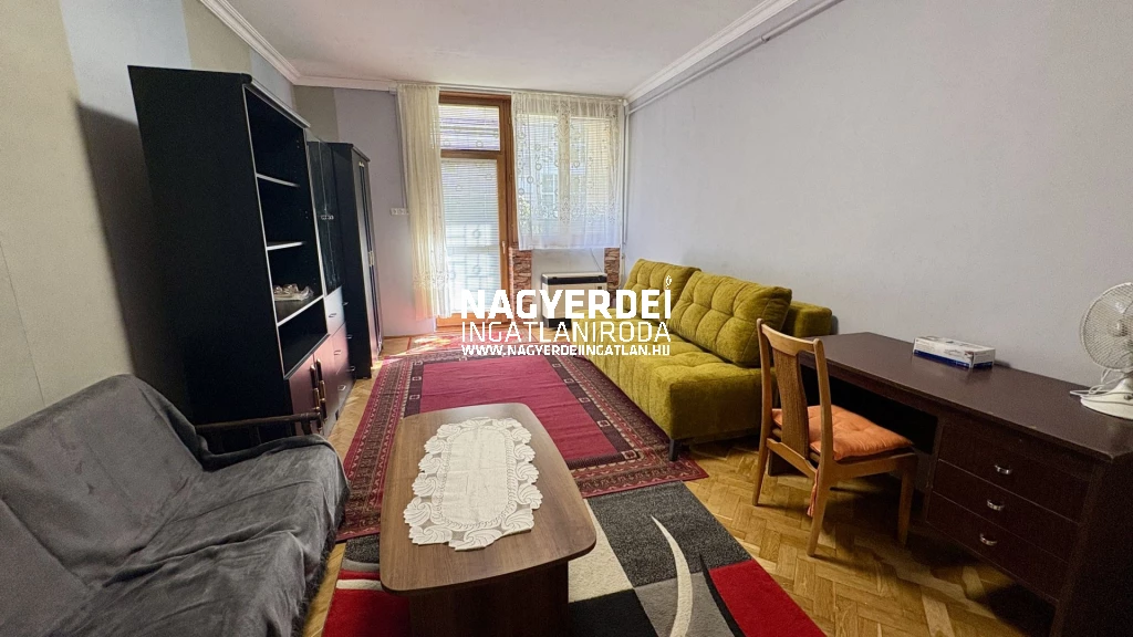 Kiadó 54 m2 csúsztatott zsalus, Debrecen