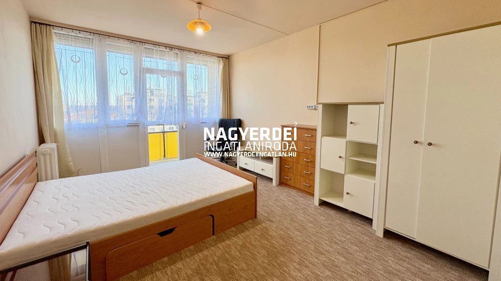 Kiadó 53 m2 tégla lakás, Debrecen