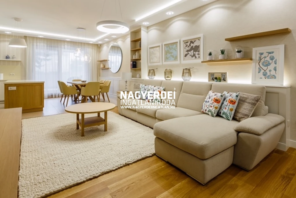 Kiadó 124 m2 tégla lakás, Debrecen